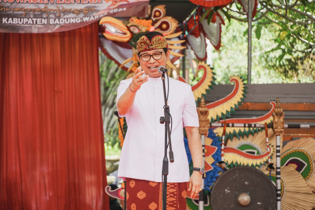 Sekda Adi Arnawa Tutup Bulan Bahasa Kabupaten Badung tahun 2024